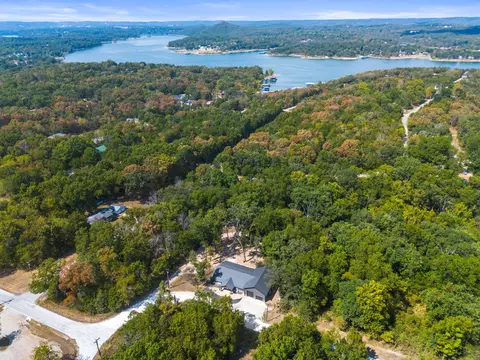 View/Area - 815 Fish N Fun Dr, Shell Knob, MO 65747 photo 2 of 9
