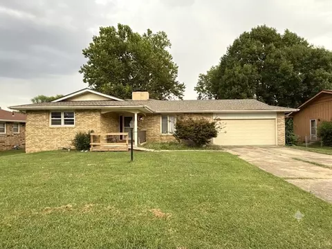 1433 E Snider St, Springfield, MO 65803