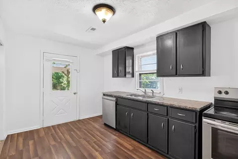 Kitchen - 1327 N Marion Ave, Springfield, MO 65802 photo 1 of 3