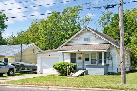 Exterior - 1327 N Marion Ave, Springfield, MO 65802 photo 10 of 11