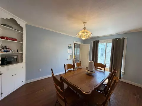 Dining - 1015 Durnell St, Cabool, MO 65689 photo 2 of 2