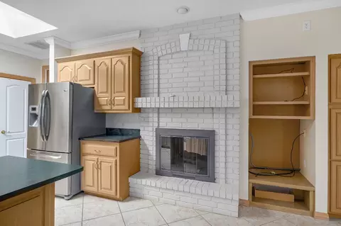 Kitchen - 3649 E Kensington Dr, Springfield, MO 65802 photo 3 of 5