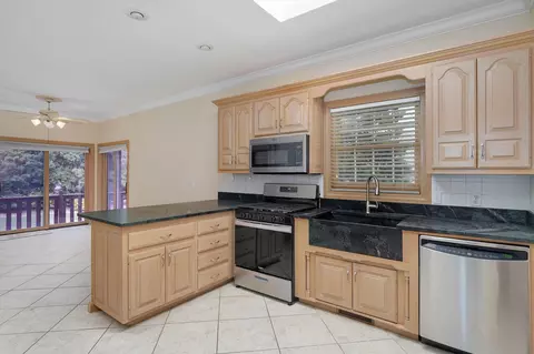 Kitchen - 3649 E Kensington Dr, Springfield, MO 65802 photo 1 of 5