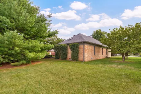 Exterior - 3649 E Kensington Dr, Springfield, MO 65802 photo 8 of 12