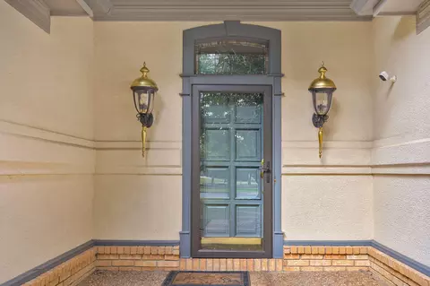 Entry Way - 3649 E Kensington Dr, Springfield, MO 65802 photo 1 of 3