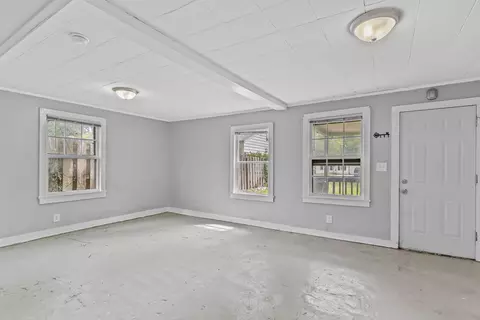 Living - 1815 W Webster St, Springfield, MO 65802 photo 4 of 4