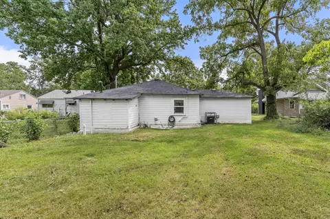 Exterior - 1815 W Webster St, Springfield, MO 65802 photo 2 of 7