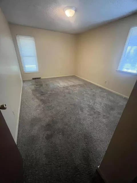 Bedroom - 1023 S Oak Grove Ave, Springfield, MO 65804 photo 2 of 3