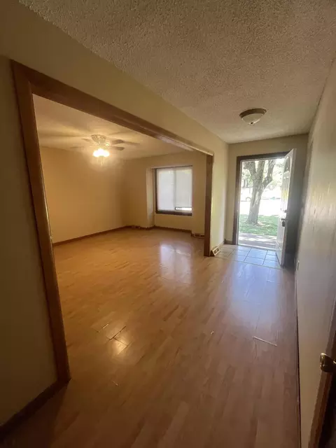 Living - 1023 S Oak Grove Ave, Springfield, MO 65804 photo 1 of 4