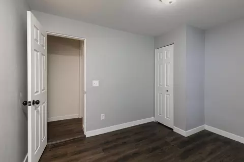 Bedroom - 1701 W Lee St, Springfield, MO 65803 photo 2 of 6