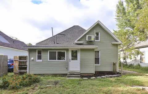 Exterior - 1701 W Lee St, Springfield, MO 65803 photo 4 of 6