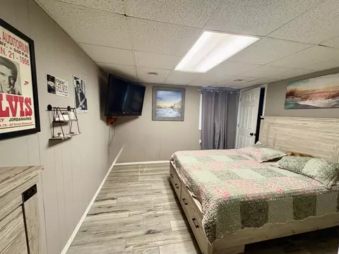 Bedroom - 4 Cedar St, Greenfield, MO 65661 photo 1 of 7