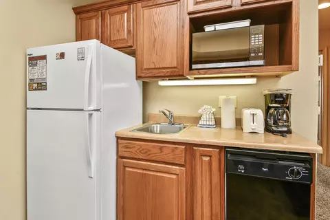 Kitchen - 201 Golfview Dr #1-14, Branson, MO 65616 photo 1 of 1