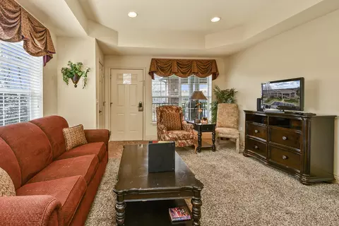 Living - 201 Golfview Dr #1-14, Branson, MO 65616 photo 1 of 4