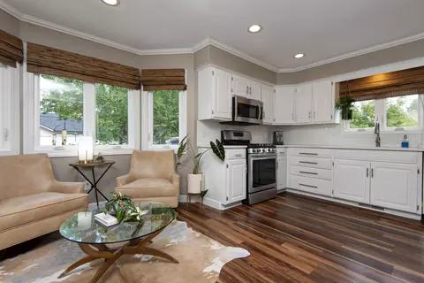 Kitchen - 1245 E Highpoint St, Springfield, MO 65804 photo 1 of 4