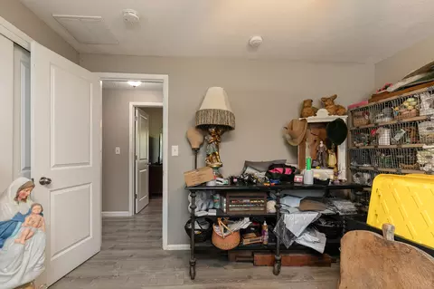 Entry Way - 2504 S Mccann Ave, Springfield, MO 65804 photo 5 of 5