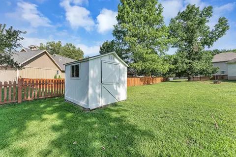 Exterior - 3427 S Ashley Ct, Springfield, MO 65809 photo 8 of 11