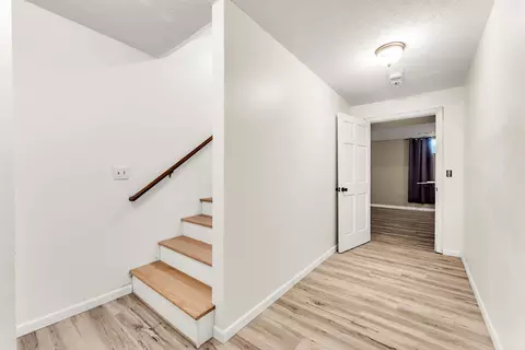 Entry Way - 3427 S Ashley Ct, Springfield, MO 65809 photo 6 of 7