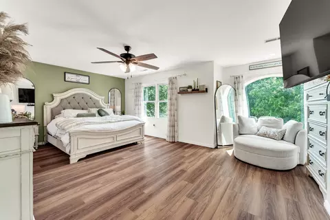 Bedroom - 3427 S Ashley Ct, Springfield, MO 65809 photo 1 of 7