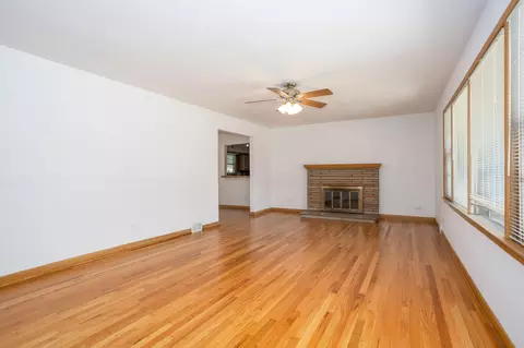 Living - 2123 S Prairie Ln, Springfield, MO 65804 photo 1 of 5