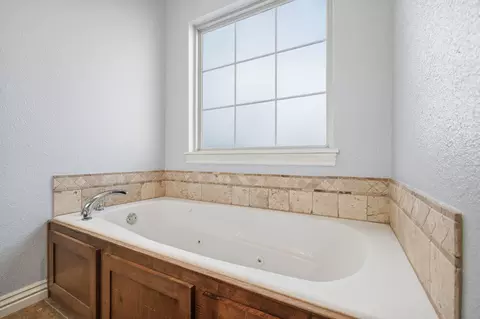 Bath - 253 E Grace St, Republic, MO 65738 photo 4 of 6