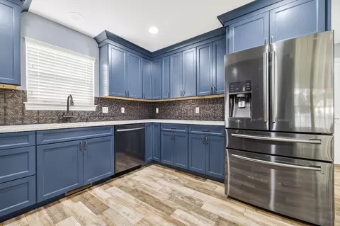 Kitchen - 253 E Grace St, Republic, MO 65738 photo 4 of 4