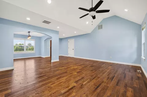 Living - 253 E Grace St, Republic, MO 65738 photo 4 of 5