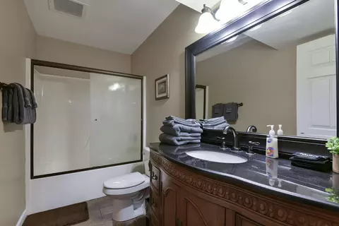 Bath - 169 Highland Dr #8, Branson, MO 65616 photo 3 of 4