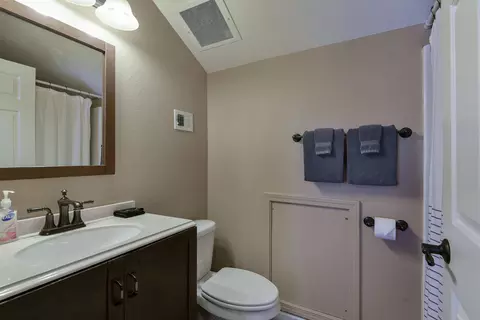 Bath - 169 Highland Dr #8, Branson, MO 65616 photo 4 of 4