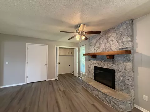 Living - 3205 W Marty St, Springfield, MO 65810 photo 5 of 6
