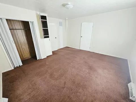Bedroom - 827 S Missouri Ave, Springfield, MO 65806 photo 1 of 2