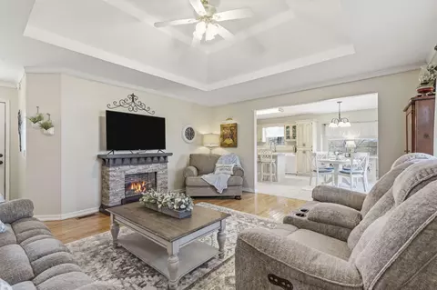 Living - 1329 S State Highway Uu, Chadwick, MO 65629 photo 1 of 2
