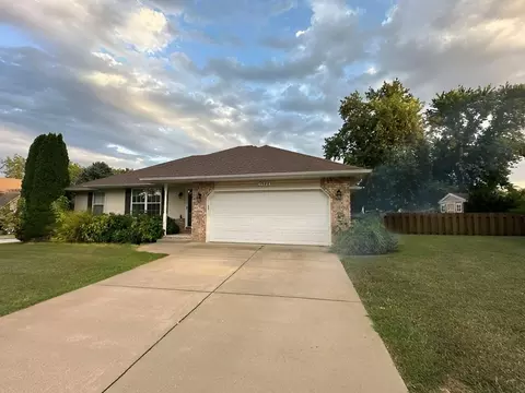 Exterior - 1986 W Sexton Dr, Springfield, MO 65810 photo 2 of 6