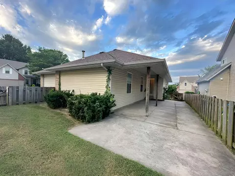 Exterior - 1986 W Sexton Dr, Springfield, MO 65810 photo 4 of 6
