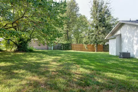 Exterior - 2644 N Marion Ave, Springfield, MO 65803 photo 6 of 6