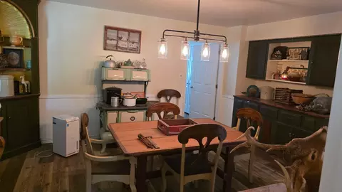 Dining - 1299 Missouri 181, Cabool, MO 65689 photo 2 of 3