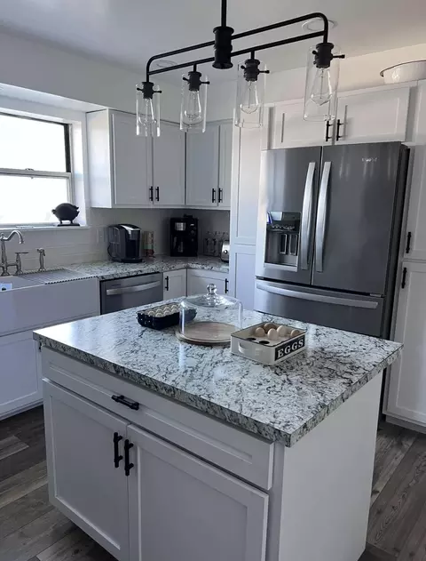 Kitchen - 1299 Missouri 181, Cabool, MO 65689 photo 2 of 7
