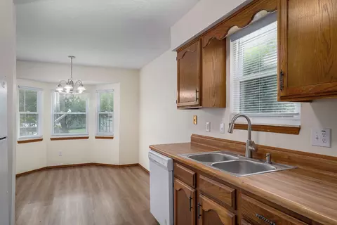 Kitchen - 515 W Edgewood St, Springfield, MO 65807 photo 3 of 3