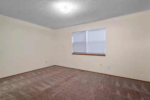 Bedroom - 515 W Edgewood St, Springfield, MO 65807 photo 1 of 4