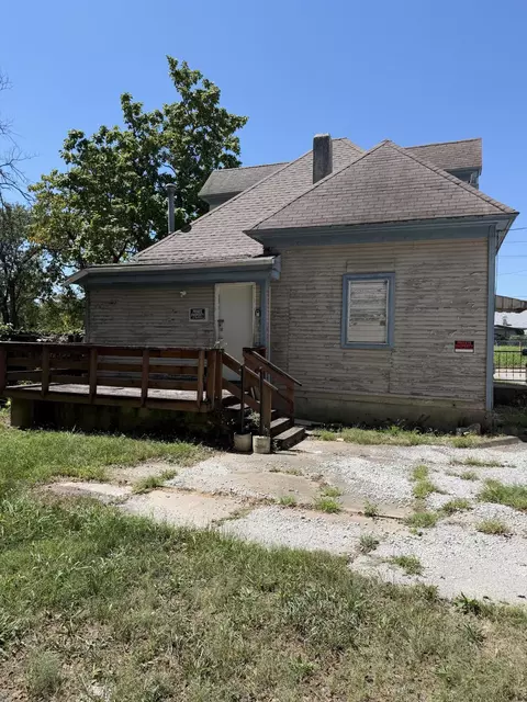 Exterior - 1908 N National Ave, Springfield, MO 65803 photo 9 of 10