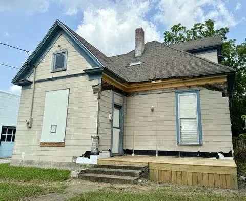 Exterior - 1908 N National Ave, Springfield, MO 65803 photo 3 of 10