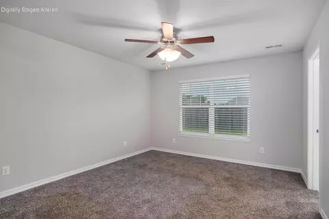 Bedroom - 5627 W Pecan St, Springfield, MO 65802 photo 2 of 5