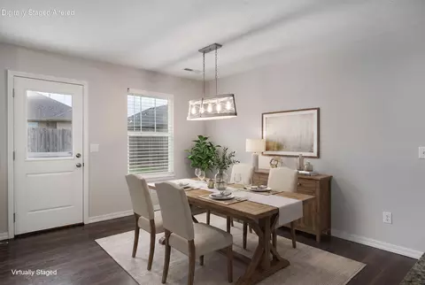 Dining - 5627 W Pecan St, Springfield, MO 65802 photo 1 of 1