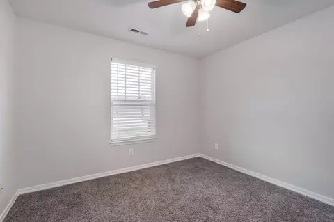 Bedroom - 5627 W Pecan St, Springfield, MO 65802 photo 4 of 5