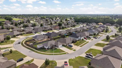 View/Area - 5627 W Pecan St, Springfield, MO 65802 photo 2 of 6