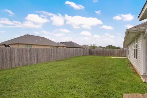 Exterior - 5627 W Pecan St, Springfield, MO 65802 photo 9 of 11