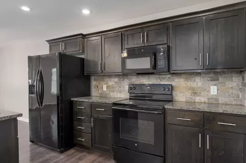 Kitchen - 5627 W Pecan St, Springfield, MO 65802 photo 2 of 2