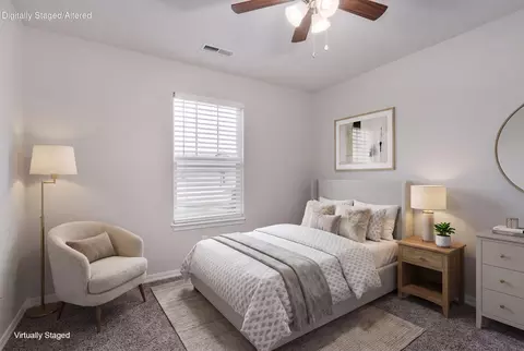 Bedroom - 5627 W Pecan St, Springfield, MO 65802 photo 3 of 5