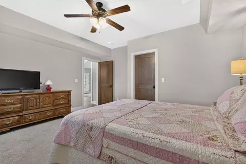 Bedroom - 110 Carnoustie Ct, Branson, MO 65616 photo 10 of 19