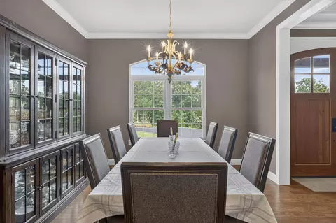 Dining - 110 Carnoustie Ct, Branson, MO 65616 photo 2 of 8